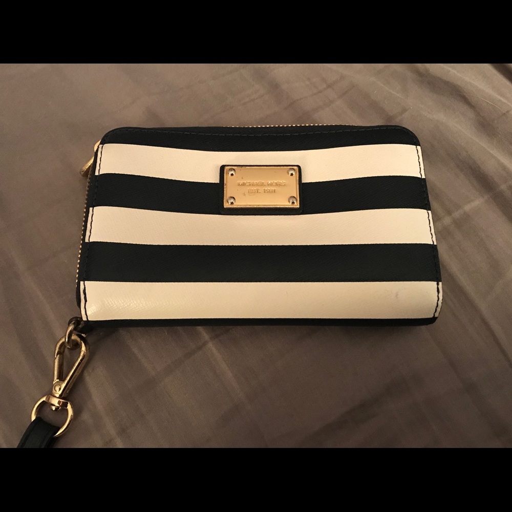 Authentic Michael Kors Wristlet